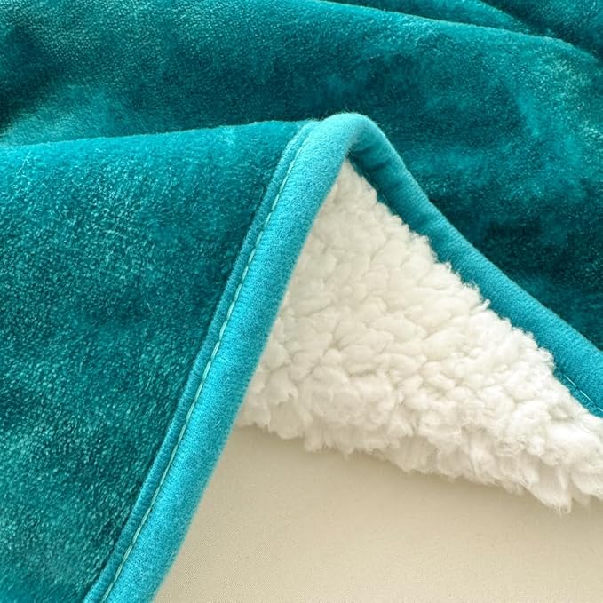 Bucephalus Waterproof Dog Blanket, Thick Reversible Soft Pet Blankets for Couch Bed Protection, Pee Proof Sherpa Fleece Blanket for Small Medium Large Dogs Puppy Cats Washable (Teal, 30"×40")